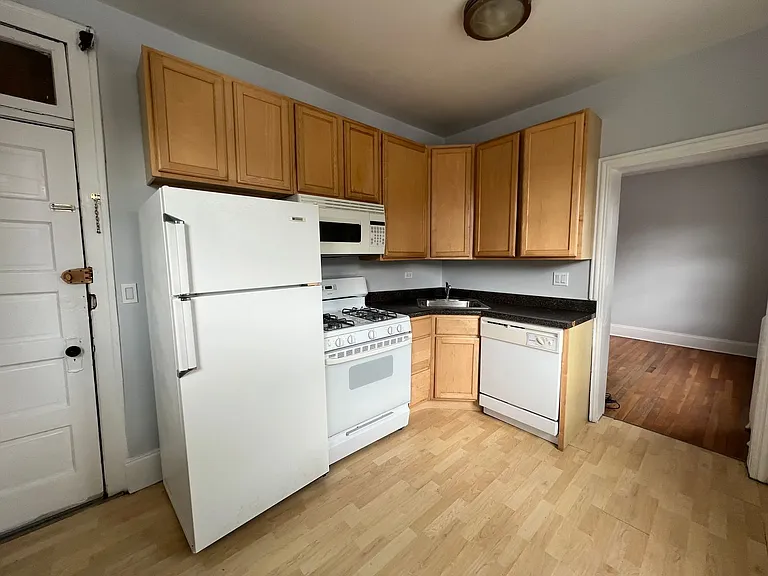 2247 Ridge Ave — Photo 13