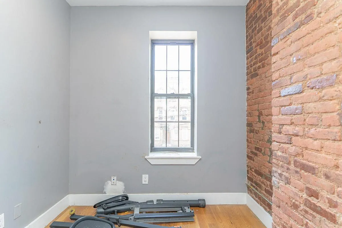 17-14 Linden Street — Photo 3
