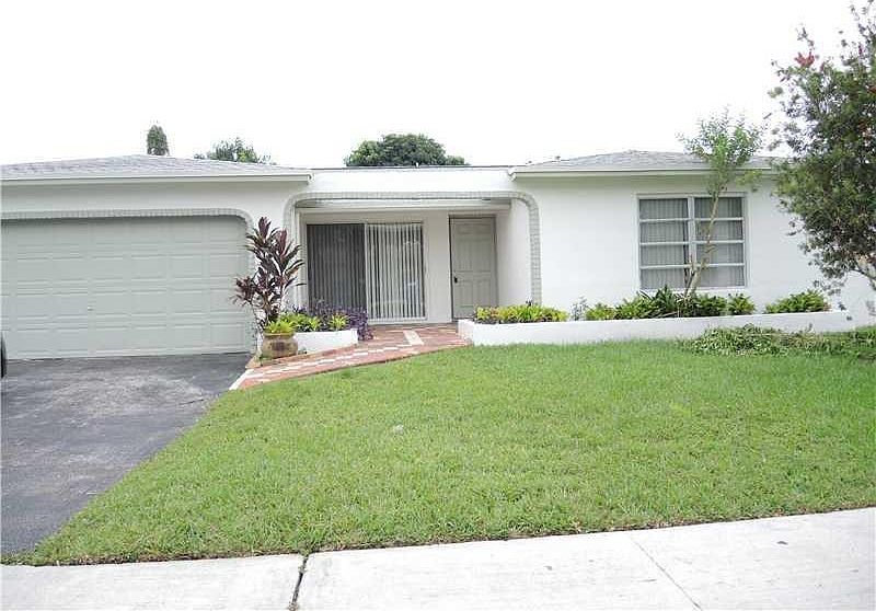 1st image of 11800 NW 29th Manor