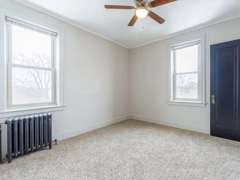 The Oakwood Manor Apartments — Photo 17