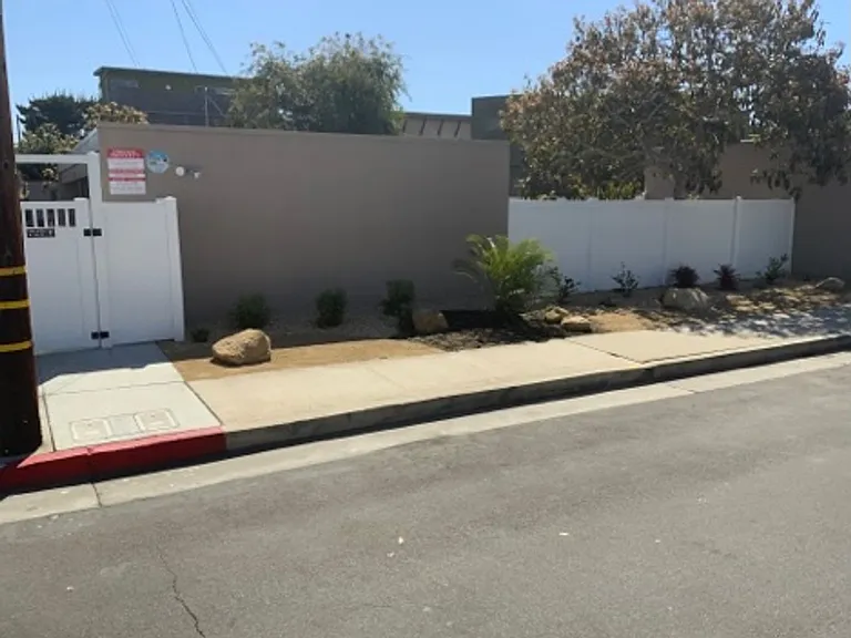 240 N 2nd St — Photo 19