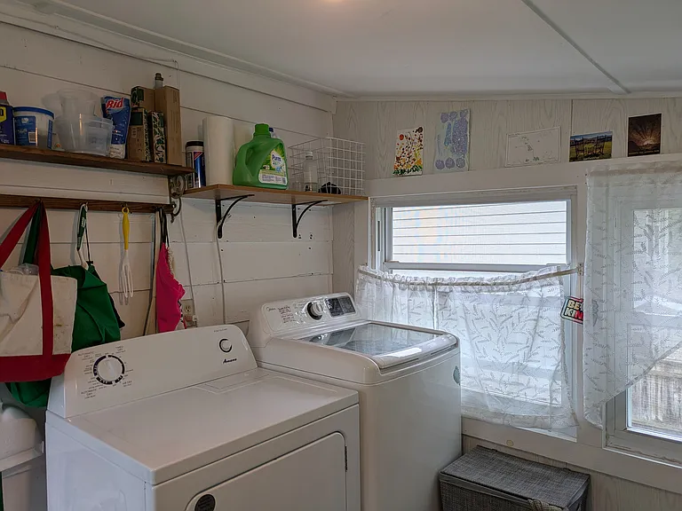 175 State St — Photo 18