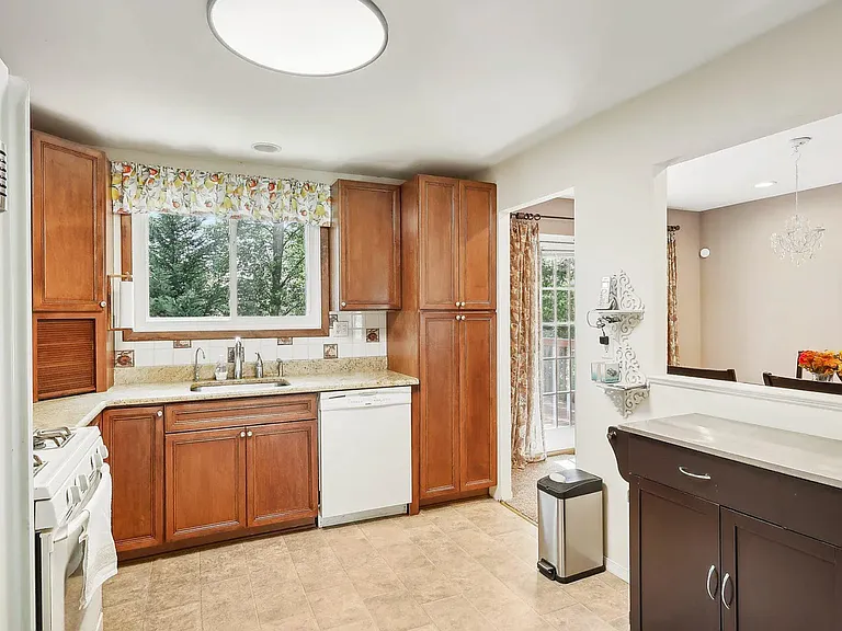 11 Knollwood Dr — Photo 11