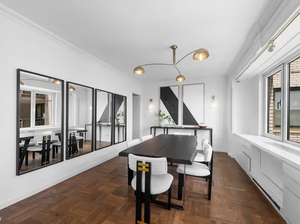 303 East 57th Street image 4 of 15