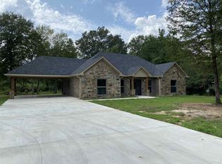 701 N Live Oak St, Carthage, TX 75633