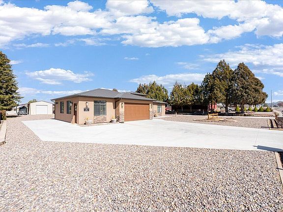 4th image of 357 E Main St