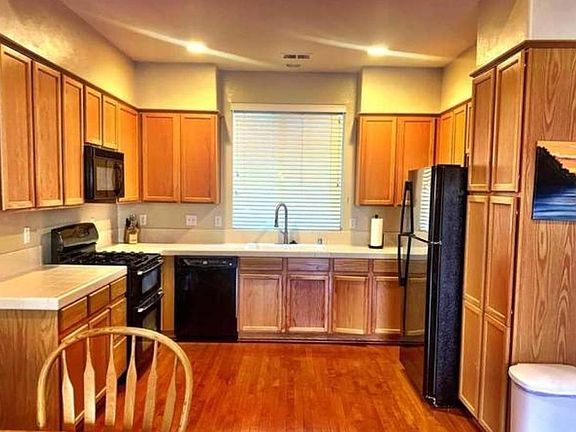 3rd image of 4258 Vanguard Dr