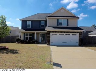 2123 Queen Elizabeth Ln, Hope Mills, NC 28348