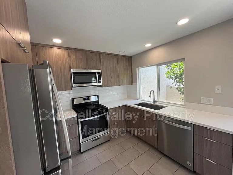 835 S Nueva Vista Dr — Photo 25
