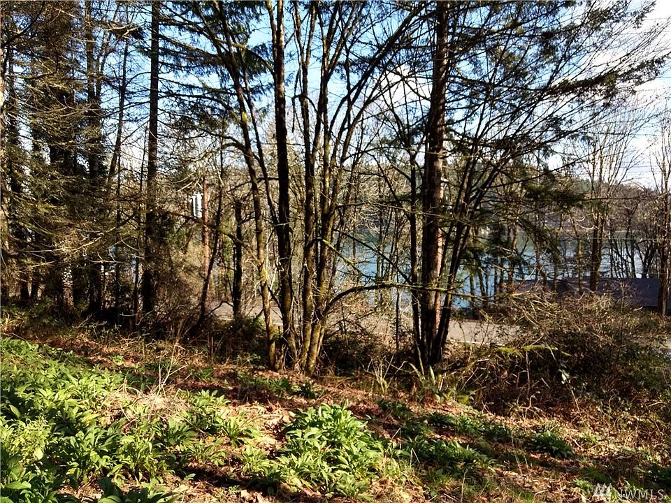 2nd image of 1821 Madrona Beach Rd NW