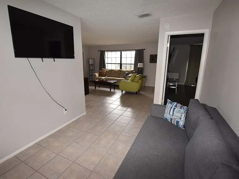 7706 Indian Ridge Trl S — Photo 18