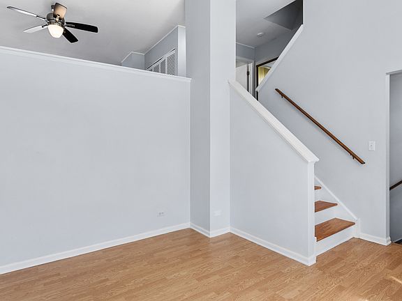 5th image of 2733 Shelly Ln