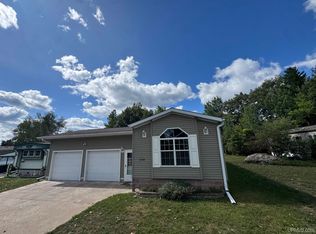 W8007 S Us Highway 2/141, Iron Mountain, MI 49801