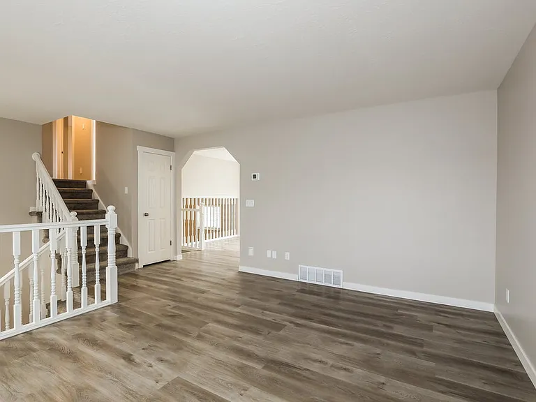 149 N 400 W — Photo 6