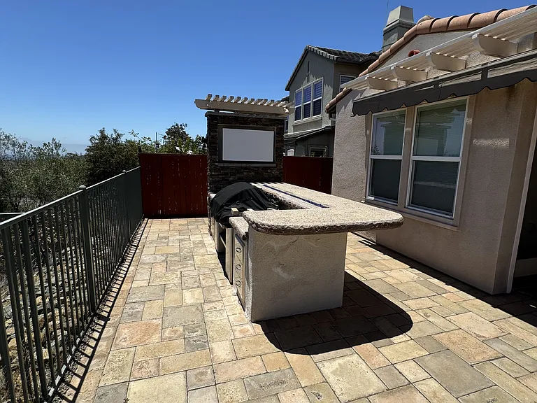 851 Antilla Way — Photo 38