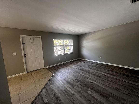 3rd image of 639 SE 13th Ave APT 121