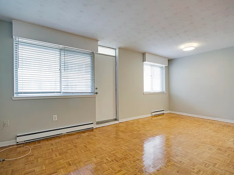 89 Isabella St #204 — Photo 4