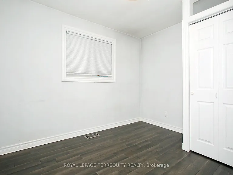 1 Barnes Cres — Photo 26