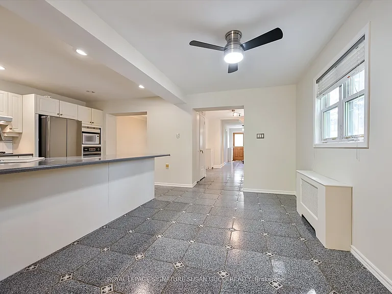 32 Marilyn Cres #MAIN — Photo 12