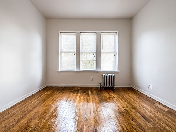 5th image of 400-08 S Laramie Ave #402B