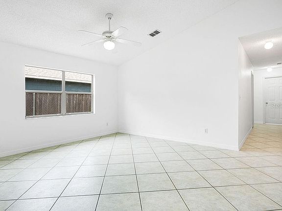 5th image of 2307 S Brown Ave