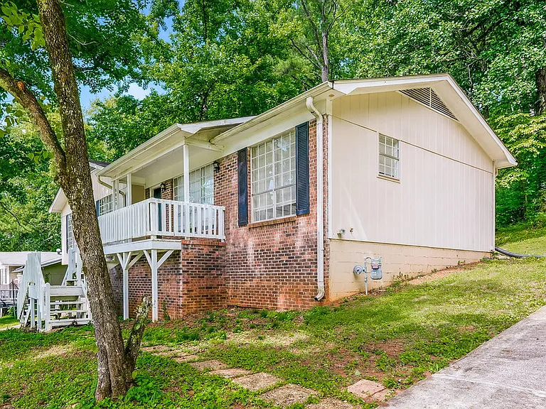 5839 Brenda Dr — Photo 4