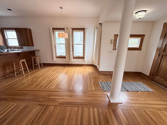 4th image of 5263 Locksley Ave