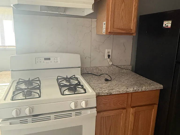8216 Newton Ave N — Photo 8