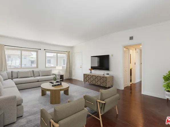 8710 Belford Ave APT 215B, Los Angeles, CA 90045