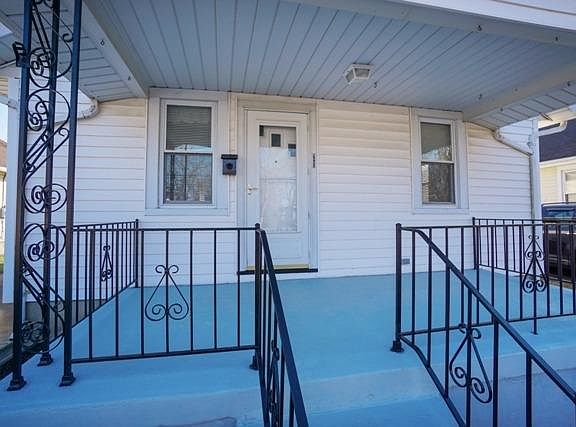2nd image of 3602 Benninghofen Ave