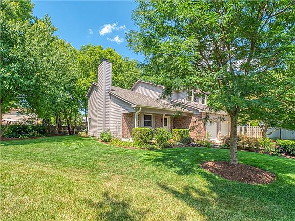 2nd image of 3212 Summerfield Cir