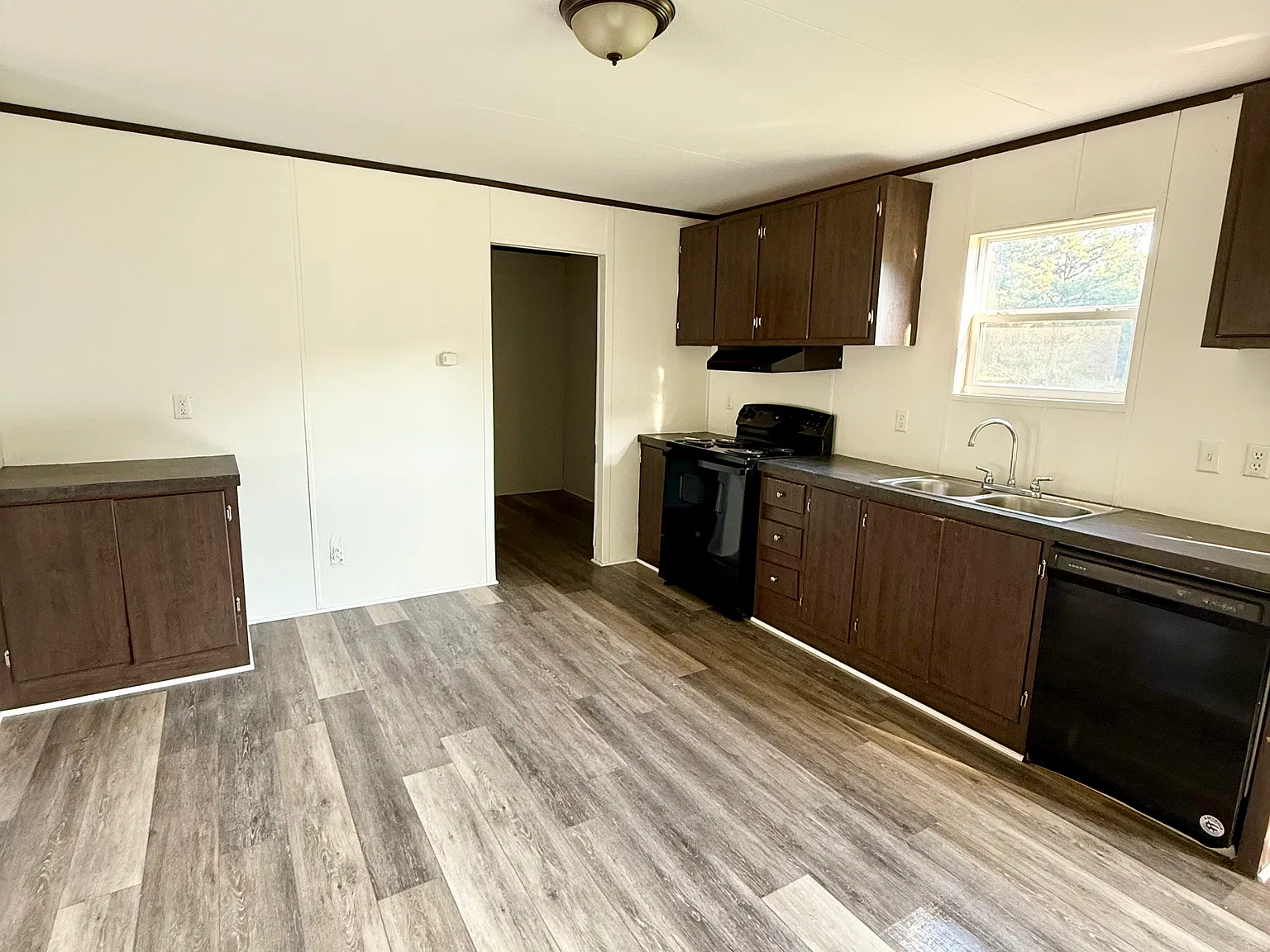 4 bed, 1568 sqft, $1,395 — Photo 4
