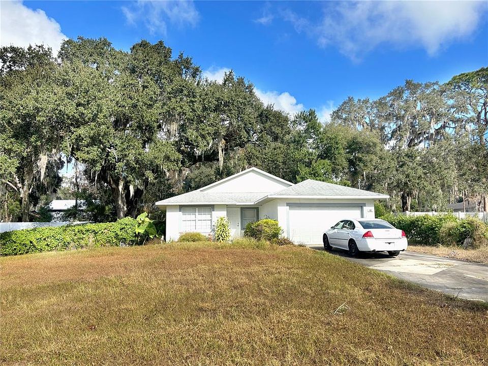 1st image of 319 W LADY LAKE BOULEVARD