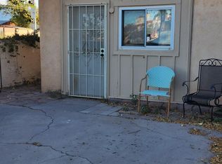 1-631 Lafayette Dr NE #1-B, Albuquerque, NM 87106
