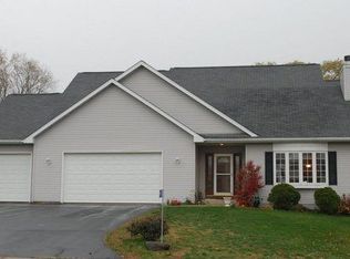 W3753 S Deer Dr, Lake Geneva, WI 53147