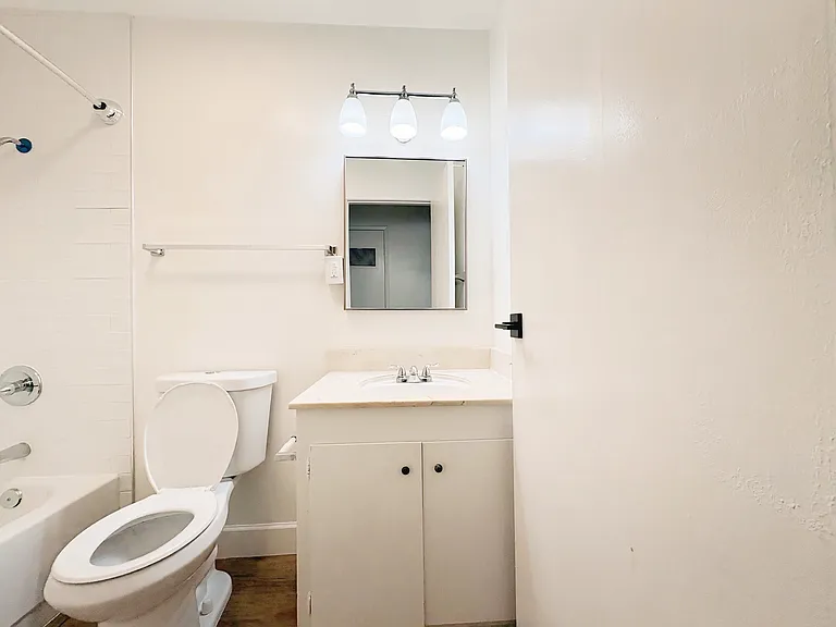 15565 Tracy St #5 — Photo 10