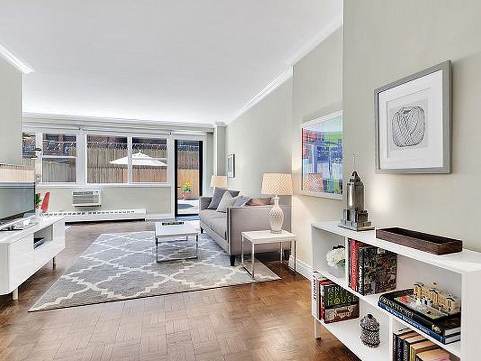 1st image of 210 E 15th St #1HJ