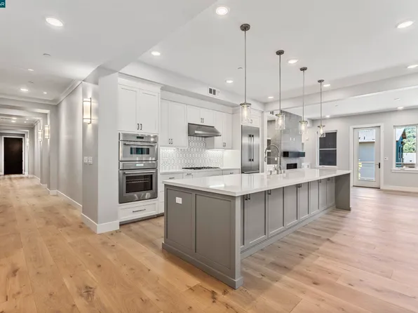 105 Woodbury Highlands Pl #11, Lafayette, CA 94549