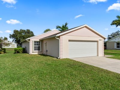 1261 Pine Sage Circle, West Palm Beach, FL, 33409