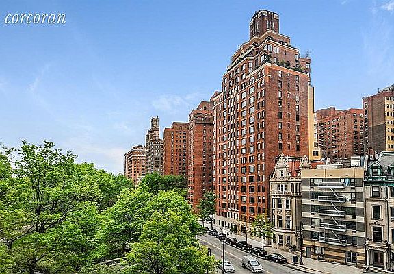 3rd image of 338 W 72nd St APT 4F