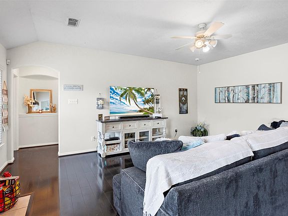 4th image of 2117 Laughing Gull Ln