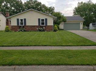 6110 Darby Ln, Columbus, OH