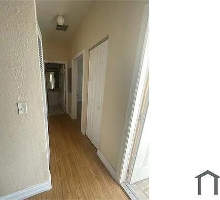 2711 NE 4th St #203 — Photo 7
