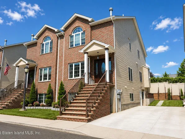 117 Santa Monica Ln, Staten Island, NY 10309
