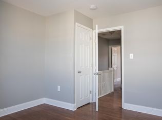 4033 Glendale St, Philadelphia, PA 19124