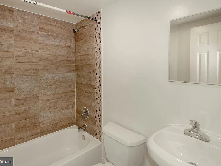 212 Orange St SE #2 — Photo 12