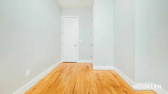 Rented by Nooklyn NYC LLC | media 31