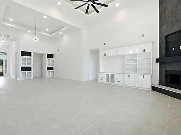 5th image of 672 Jennings Ln