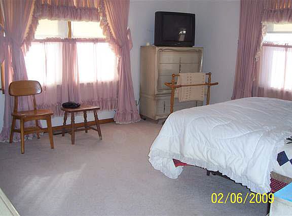5th image of 1126 Skelly St