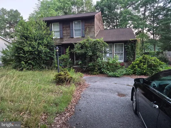 7 Lake Shore Dr, Lewes, DE 19958